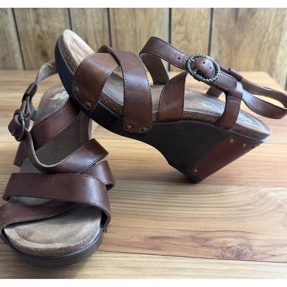 Dansko Frida Sandals Brown Leather Ankle Straps Wedge Heel Women's 37EU/7 US
